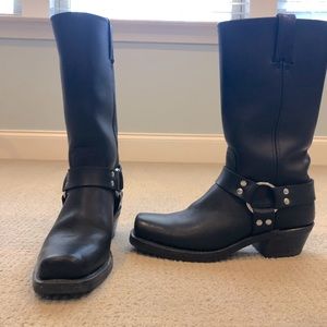 Frye Harness black boots. Size 8